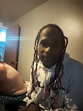 Dick2long87 online show from 11.17.25