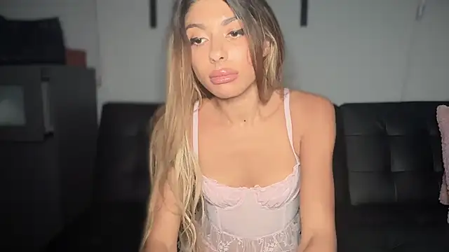 Snapshot of bbgurlnickii chatting on 09.15.25 bbgurlnickii online show from 09.15.25