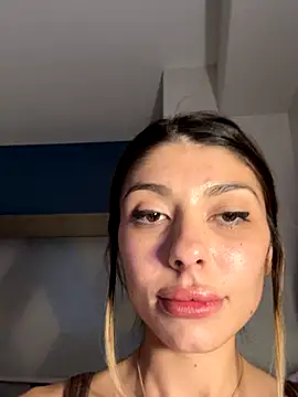 Snapshot of bbgurlnickii chatting on 12.22.25 bbgurlnickii online show from 12.22.25