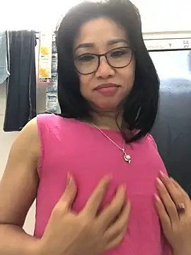 Vitamin sexy online show from 12.21.25