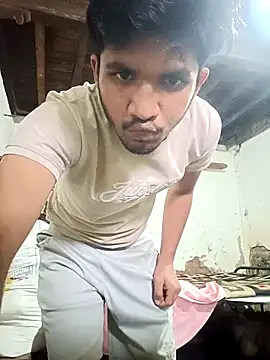 Snapshot of sexofbro chatting on 09.28.25 sexofbro online show from 09.28.25