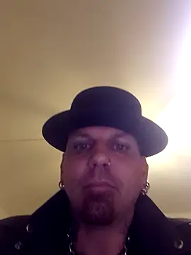 Snapshot of Premium-Jogurt chatting on 11.18.25 Premium-Jogurt online show from 11.18.25