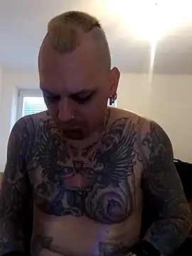 Snapshot of Premium-Jogurt chatting on 12.16.25 Premium-Jogurt online show from 12.16.25