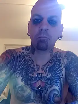 Snapshot of Premium-Jogurt chatting on 12.17.25 Premium-Jogurt online show from 12.17.25