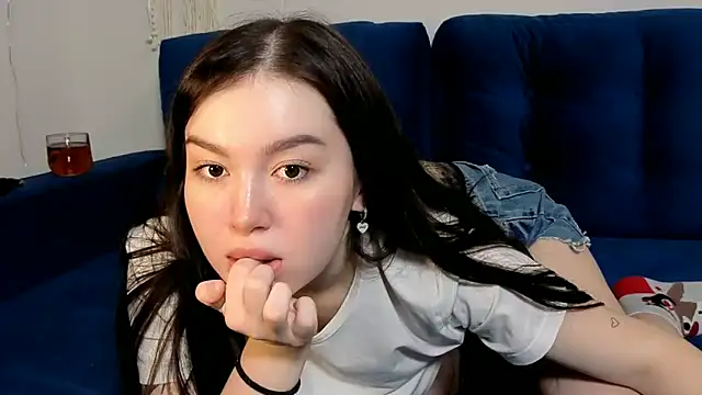 LexeeLuv online show from 10.16.25