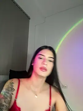 Snapshot of giasteele chatting on 11.08.25 giasteele online show from 11.08.25