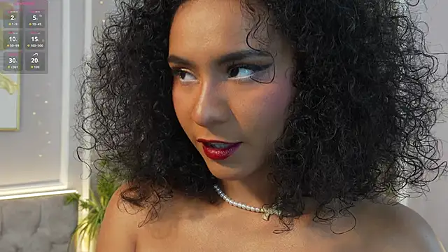 Snapshot of ellette__ chatting on 02.12.26 ellette online show from 02.12.26