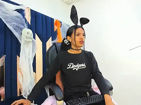 Aisha hotts777 online show from 11.01.25