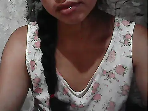 Snapshot of oceanlover23 chatting on 10.16.25 oceanlover23 online show from 10.16.25