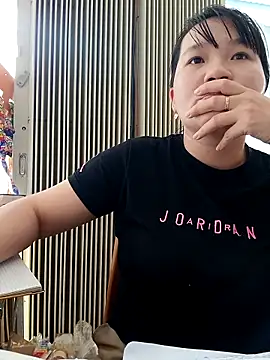  Babyrose  online show from 10.31.25