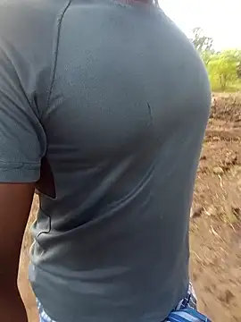 Snapshot of dolphiinn chatting on 02.21.26 dolphiinn online show from 02.21.26