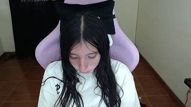 ScarlettShirahoshi online show from 09.14.25