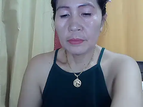 Snapshot of Elara8309 chatting on 07.04.26 Elara8309 online show from 07.04.26