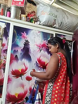 Snapshot of Hot-Show2 chatting on 11.03.25 Hot-Show2 online show from 11.03.25