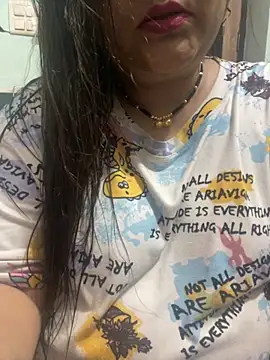 indian-hotmilfs online show from 09.28.25