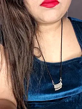 indian-hotmilfs online show from 03.03.26