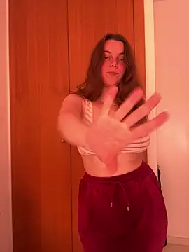 TenderLaGlamor online show from 02.05.26