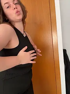 TenderLaGlamor online show from 05.02.26