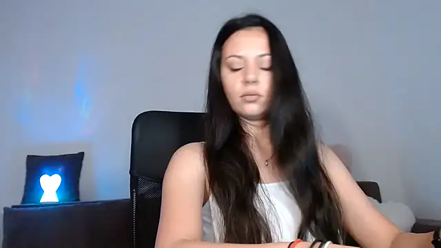 Snapshot of KIMBERLLY01 chatting on 06.03.26 KIMBERLLY01 online show from 06.03.26