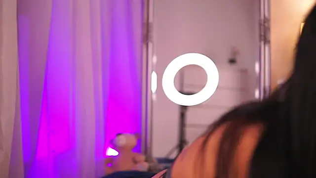 Snapshot of ChloeObril chatting on 10.01.25 ChloeObril online show from 10.01.25