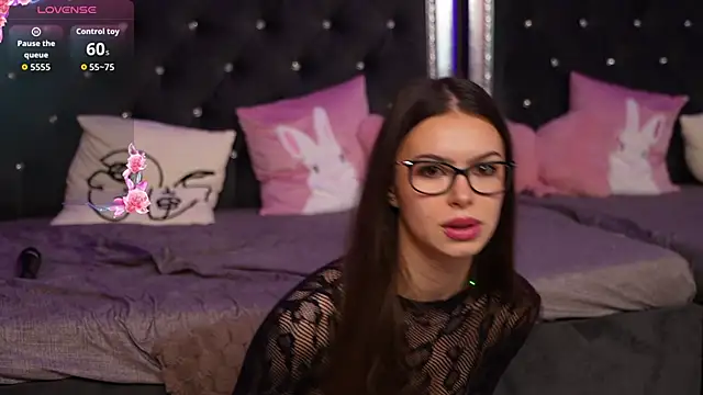 alexxisrae online show from 06.08.26