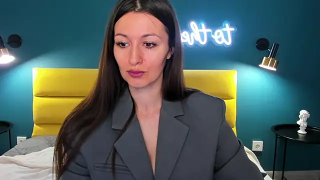 Joan Nelson online show from 05.04.26