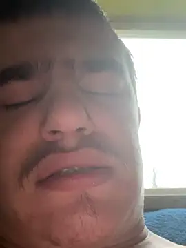 Snapshot of pussyhunter323557 chatting on 11.08.25 pussyhunter323557 online show from 11.08.25