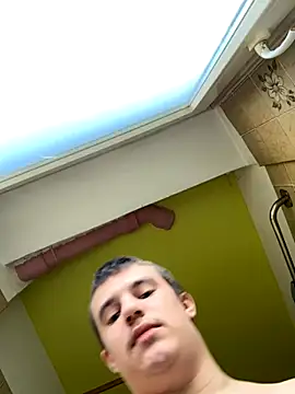 Snapshot of pussyhunter323557 chatting on 11.18.25 pussyhunter323557 online show from 11.18.25