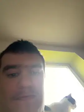 Snapshot of pussyhunter323557 chatting on 11.21.25 pussyhunter323557 online show from 11.21.25