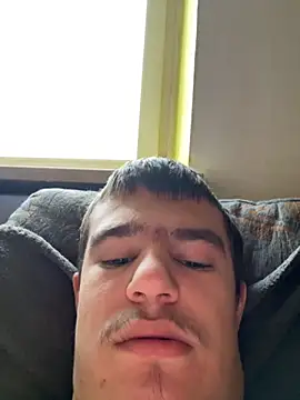 Snapshot of pussyhunter323557 chatting on 12.05.25 pussyhunter323557 online show from 12.05.25