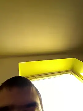 Snapshot of pussyhunter323557 chatting on 01.18.26 pussyhunter323557 online show from 01.18.26