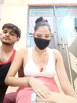 Roopacouple9 online show from 10.26.25