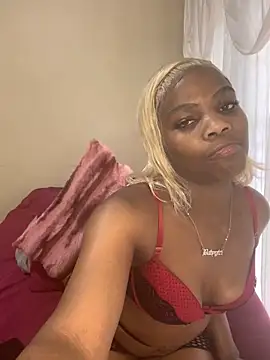 Snapshot of Lady-Amina chatting on 09.14.25 Lady-Amina online show from 09.14.25