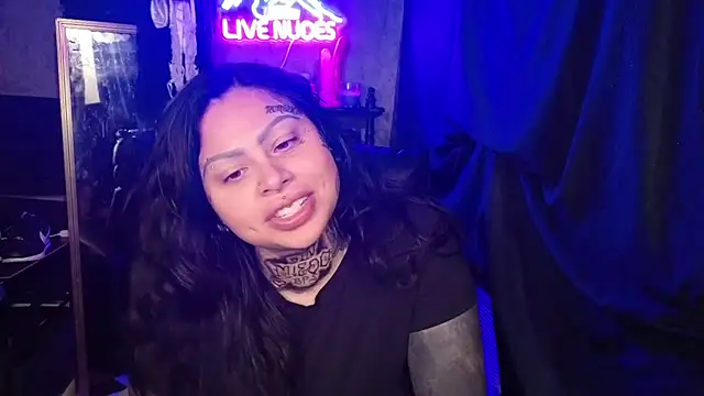 Snapshot of chicanachic13 chatting on 02.22.26 chicanachic13 online show from 02.22.26