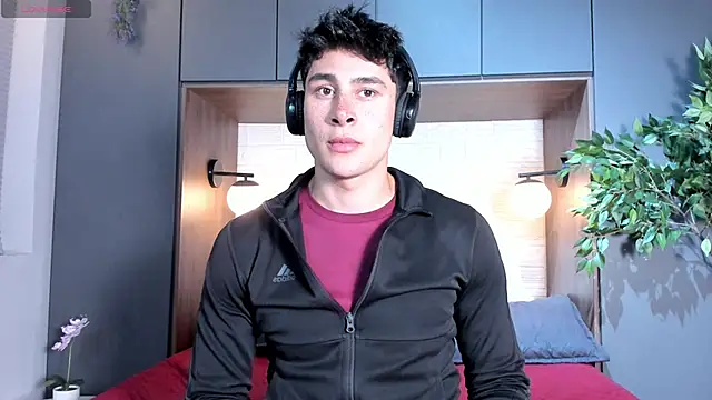 AustinJones  online show from 02.04.26