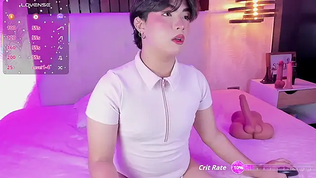 Creamy Angelo online show from 10.13.25