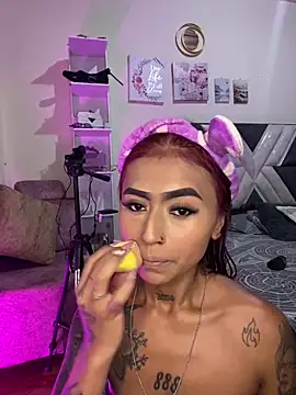 Snapshot of Dirty_isabella18 chatting on 05.29.26 Dirty isabella18 online show from 05.29.26
