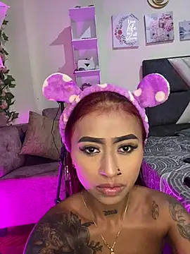 Snapshot of Dirty_isabella18 chatting on 05.31.26 Dirty isabella18 online show from 05.31.26