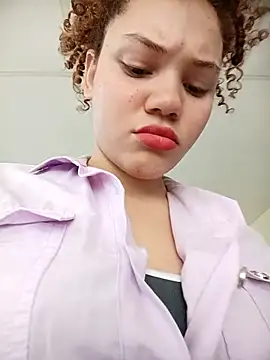 SirenRouge 69 online show from 11.13.25