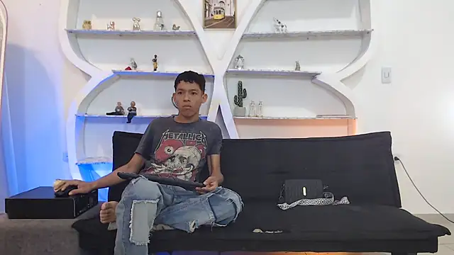 Snapshot of BEAUTY_BOYS1 chatting on 11.14.25 BEAUTY BOYS1 online show from 11.14.25