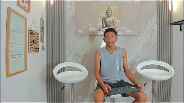 Snapshot of BEAUTY_BOYS1 chatting on 01.06.26 BEAUTY BOYS1 online show from 01.06.26