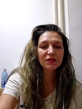 Snapshot of KamillaSpencer chatting on 02.01.26 KamillaSpencer online show from 02.01.26