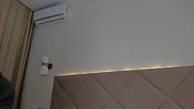 Snapshot of Touch_me chatting on 03.16.25 Touch me online show from 03.16.25