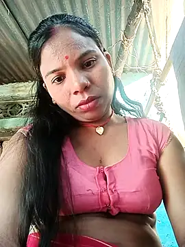 Snapshot of Rubi_sarma chatting on 12.18.25 Rubi sarma online show from 12.18.25