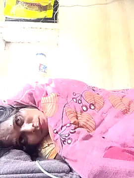 Snapshot of cute_diya_12 chatting on 12.20.25 cute diya 12 online show from 12.20.25