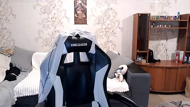 PansyBorriello online show from 09.20.25