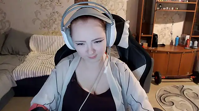 PansyBorriello online show from 09.22.25