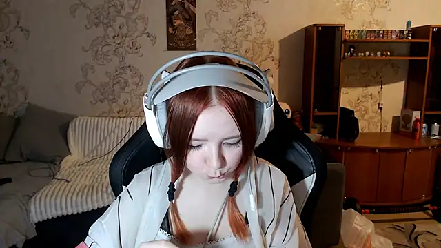 PansyBorriello online show from 09.24.25