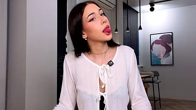 Snapshot of EviaRabasca chatting on 02.24.26 EviaRabasca online show from 02.24.26