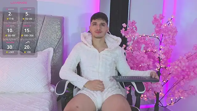 LiamMuller online show from 05.04.26